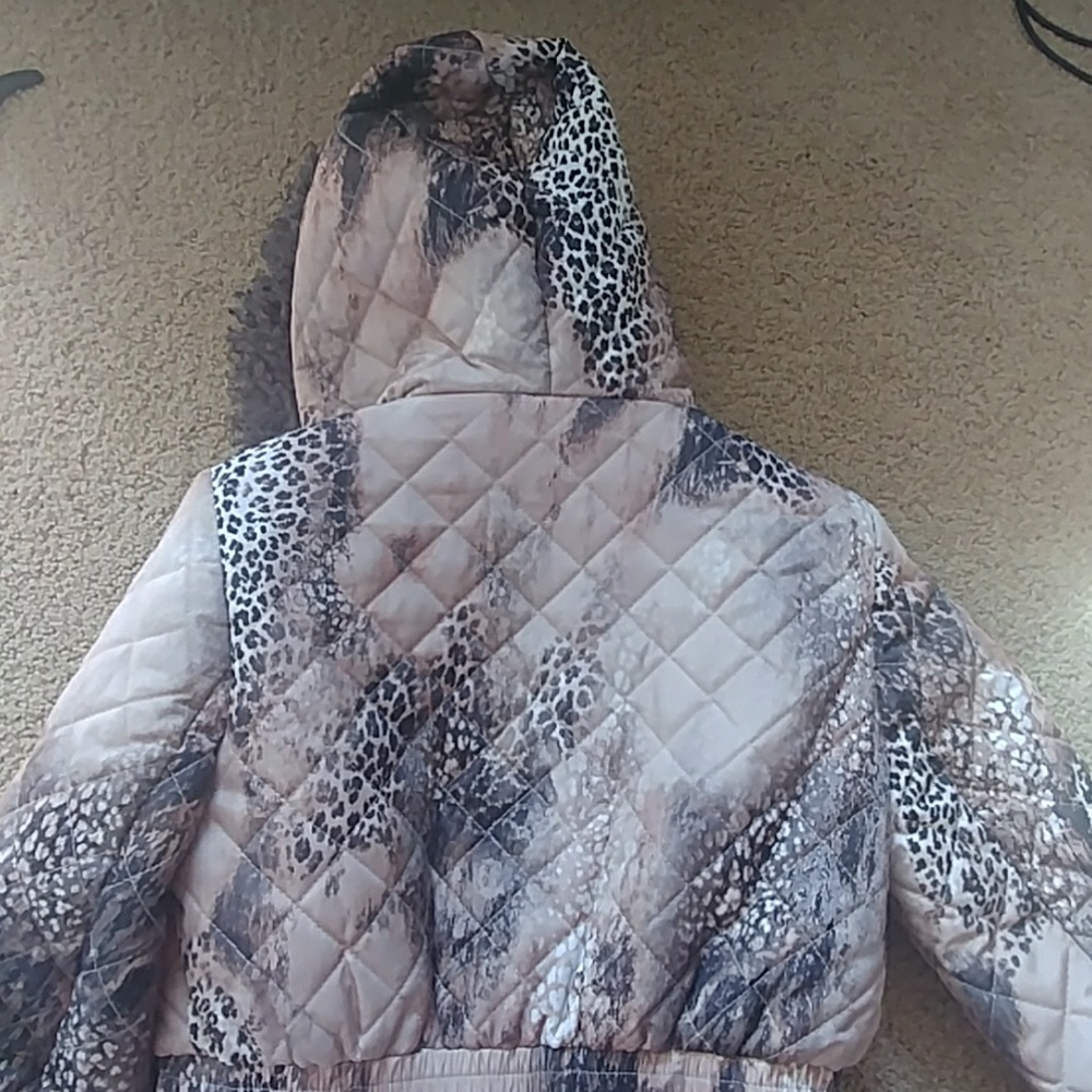 Jacket - Picture 5 of 5